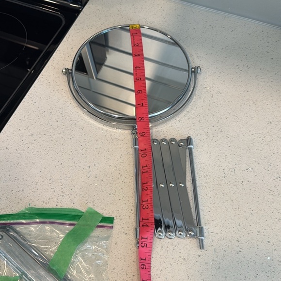 🏴 Wall-Mounted Extendable Mirror with magnification mirror - Picture 6 of 8